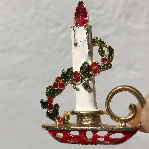 Vintage Christmas Candle Brooch Gold Tone Enamel 1.5" Pin Holly Berries - Picture 5 of 5